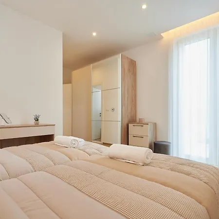 2 Villa *
