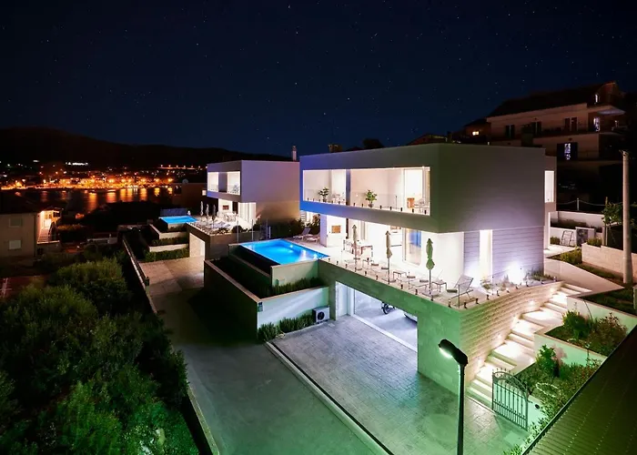 2 Villa *