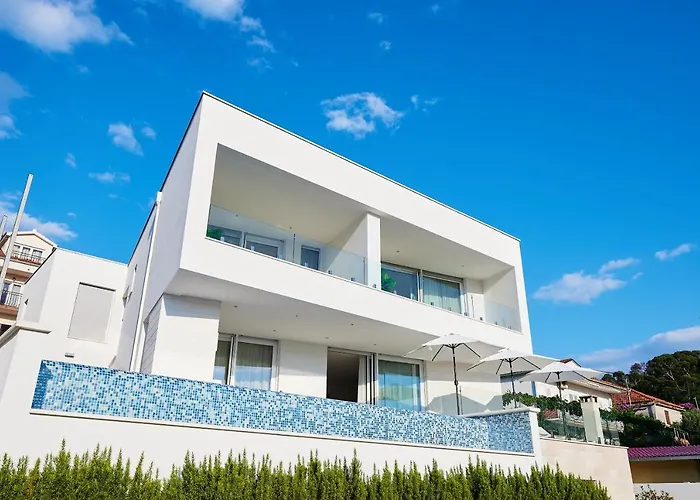 2 Villa