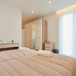 2 Villa *